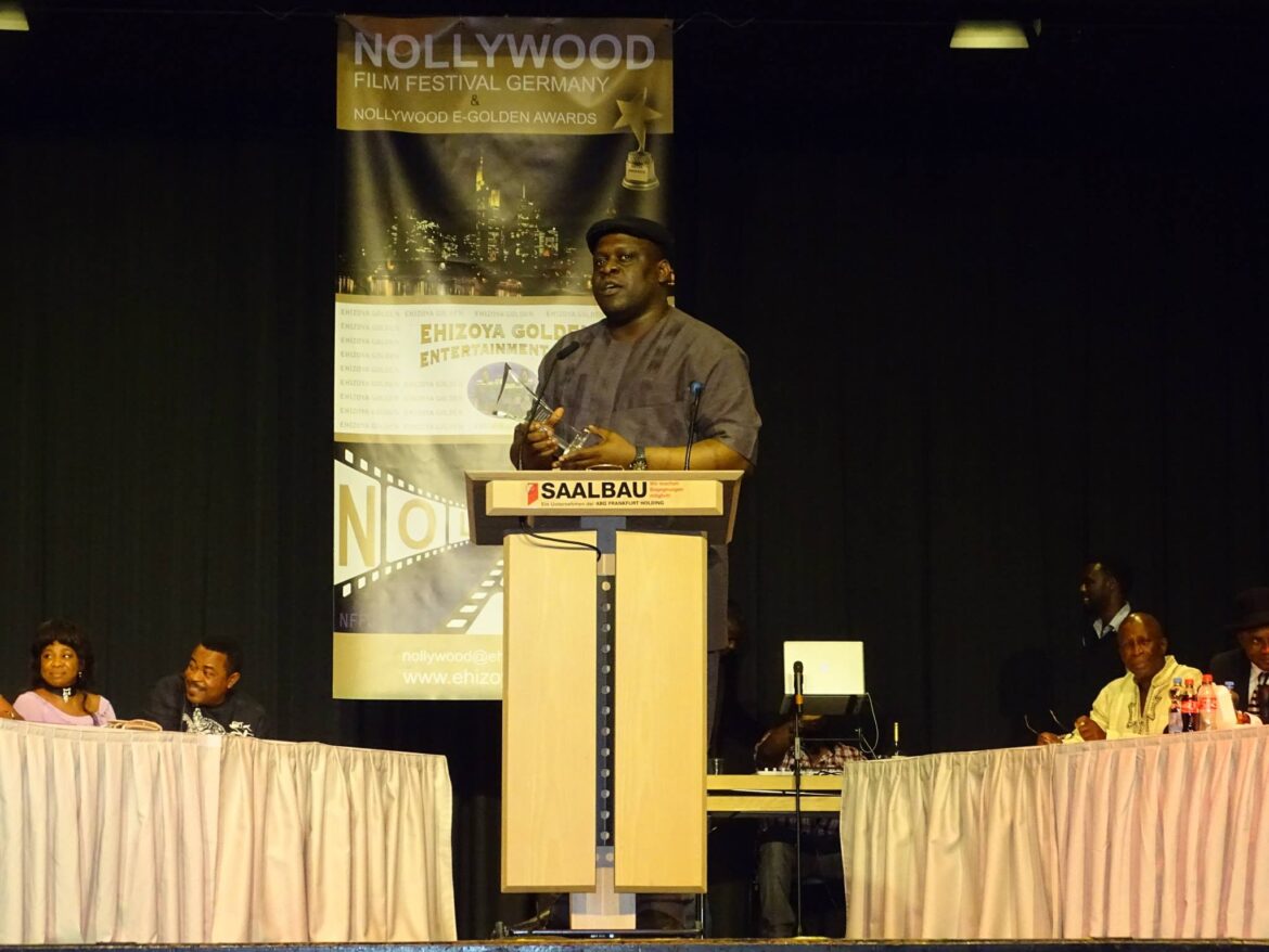 Dr Shaibu Huesseini Received NEGA Award 2014 Dr Shaibu Huesseini Received NEGA Award 2014